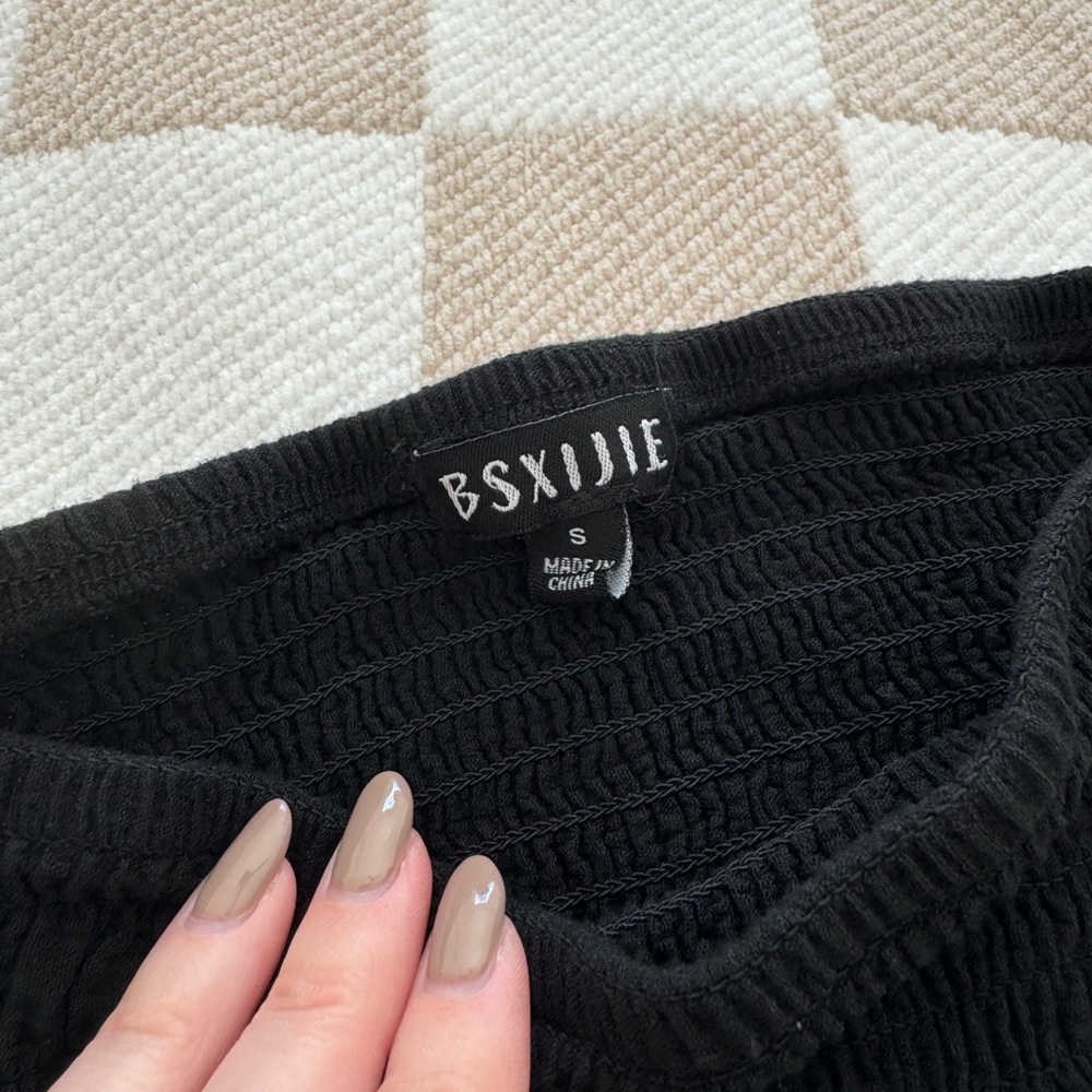 Black Ribbed Knit Maxi Dress - Picture 3 of 3
